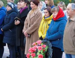В Попаснянському районі вшанували подвиг українського народу у Другій світовій війні