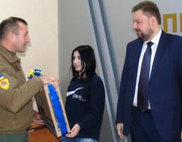 Діти-сироти Попаснянського району отримали ключі від квартир
