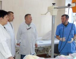 Голова Попаснянської райдержадміністрації з робочим візитом відвідав центральну районну лікарню