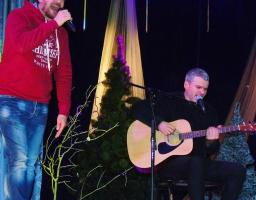 На Попаснянщині відбувся святковий концерт за участю відомих українських вокалістів.