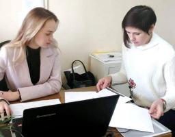 У Новотошківській ВЦА керівником апарату Попаснянської райдержадміністрації проведено нараду з питань архівної справи та діловодства