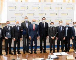 Кабінет Міністрів України, НКРЕКП, «Нафтогаз» та мери міст підписали Меморандум щодо врегулювання проблемних питань у постачанні тепла та гарячої води українцям