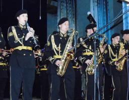 Святковий концерт військовий оркестр 194 понтонно-мостового загону Дерспецслужби транспорту