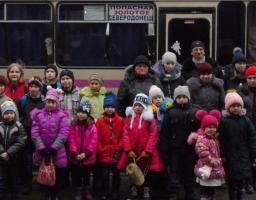 Діти Попаснянського району прийняли участь у святковій передноворічній інтермедії