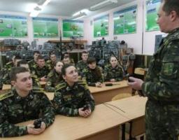 До уваги юнаків та дівчат!