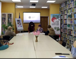 В Попаснянській районній бібліотеці проводять заняття із цифрової та медійної грамотності