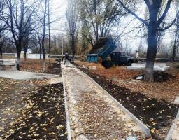 У Золотому проводять благоустрій скверу