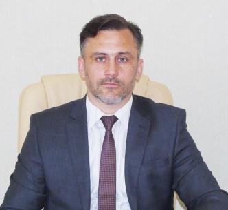 Ханатов Микола Миколайович - заступник голови Сєвєродонецької районної державної адміністрації Луганської області